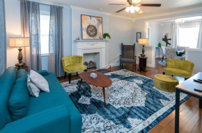 Peaceful home in downtown Huntsville with nice back patio!